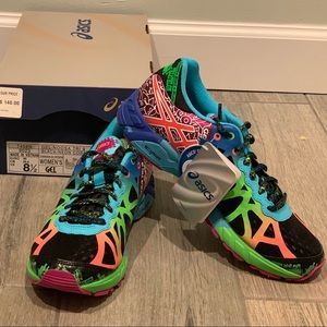 ASICS Gel-Noosa Tri 9 Size 8.5 NWT